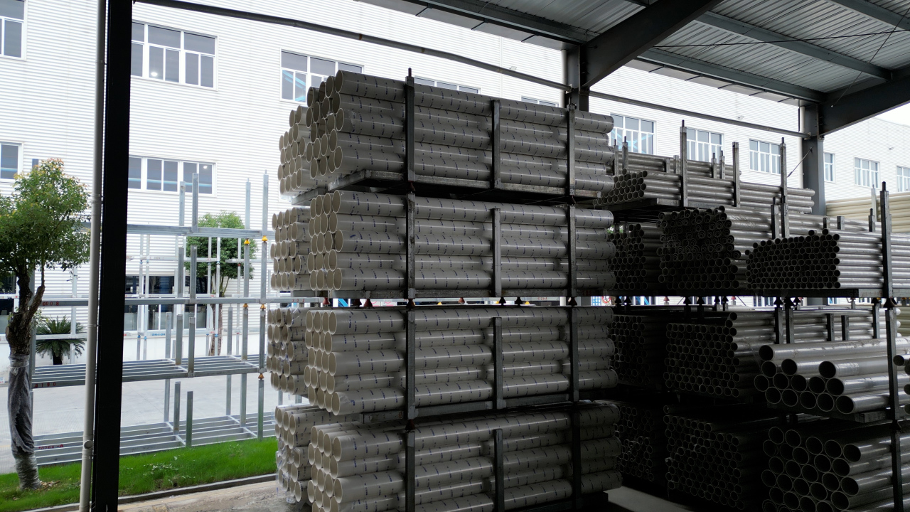 吊頂內 PVC 電工穿線管安裝：防脫落的固定要點?