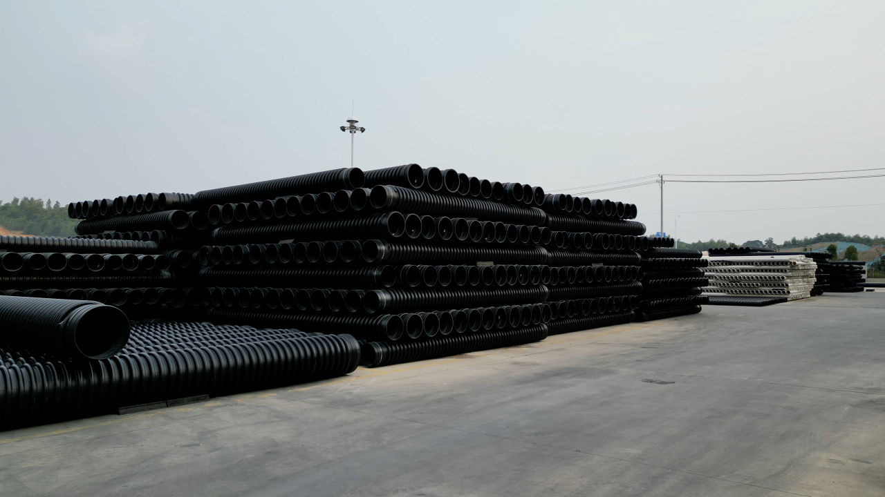 pe 克拉管表面出現(xiàn)鼓包：原因分析與處理方式?